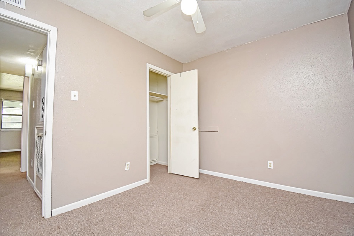 Bayshore Manor gallery photo 11