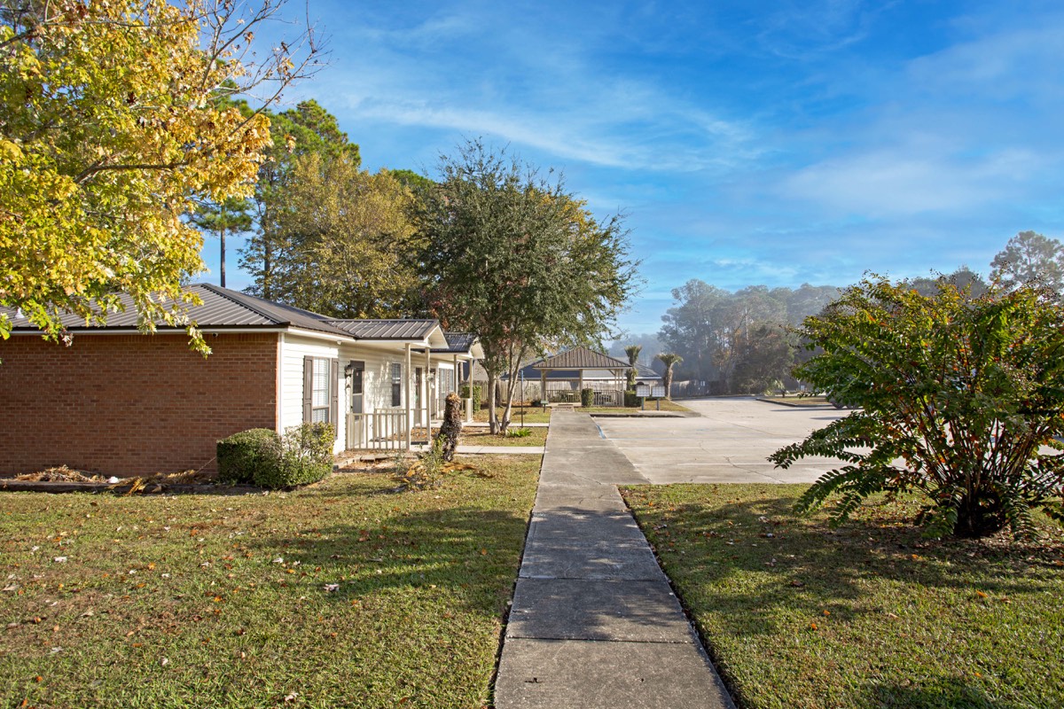 Bayview Estates gallery photo 15