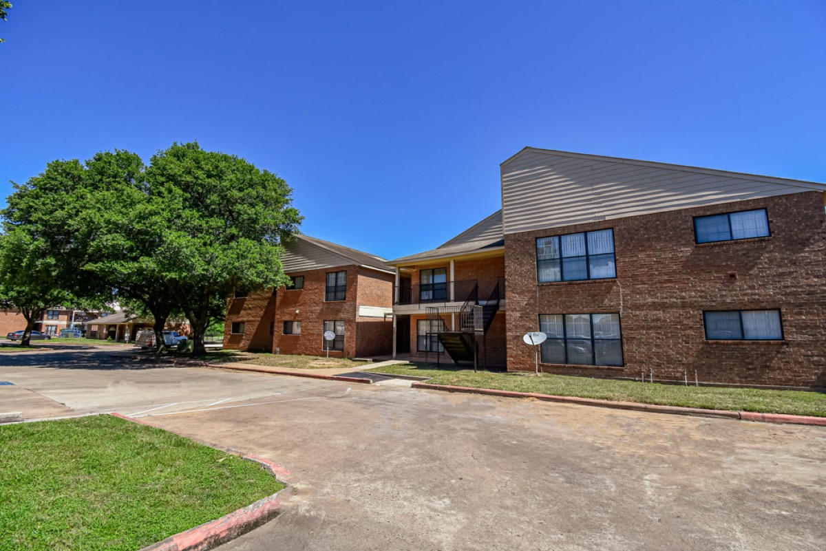 Brookhollow Manor gallery photo 4