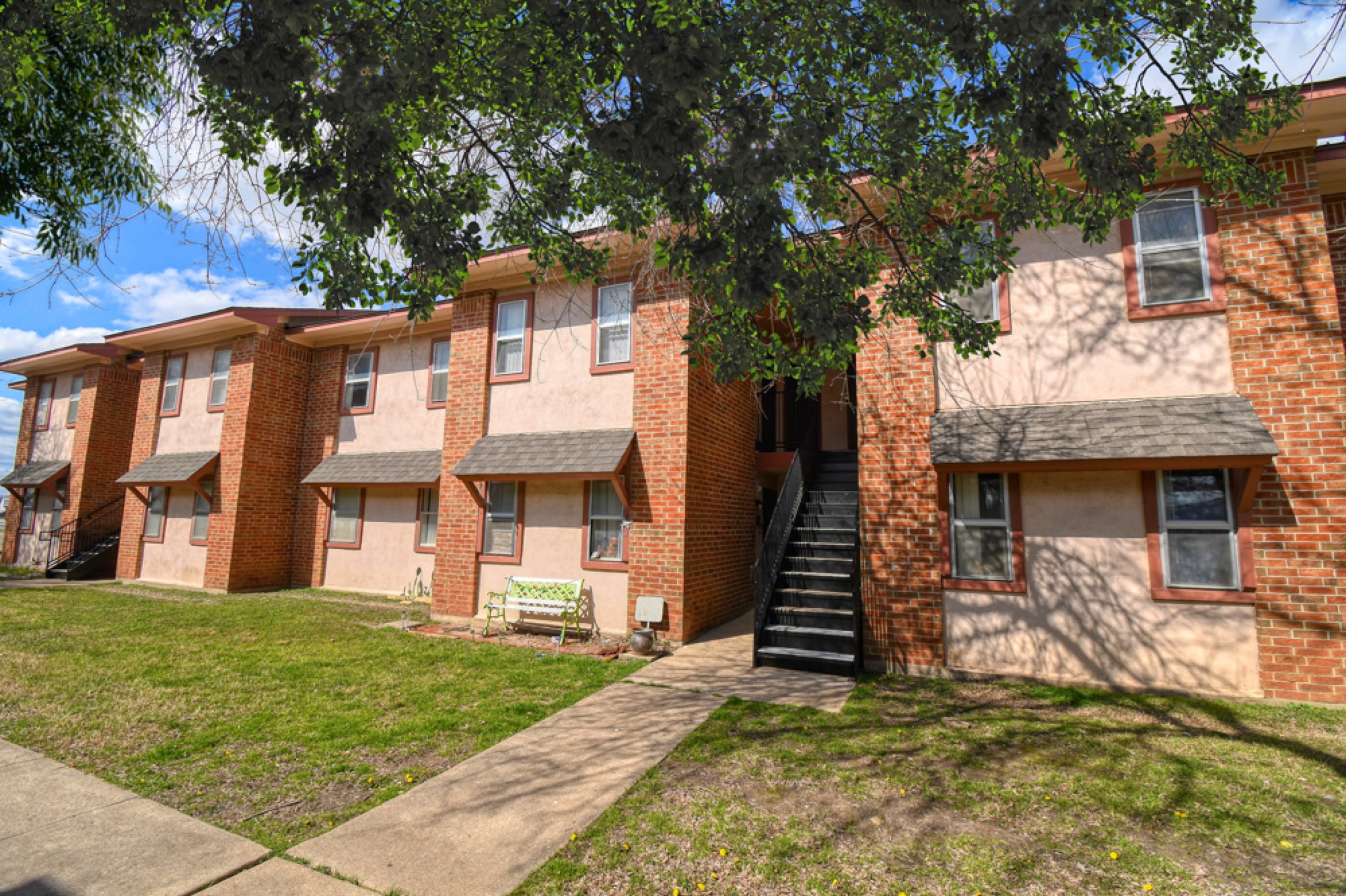 Chisum Trail community features