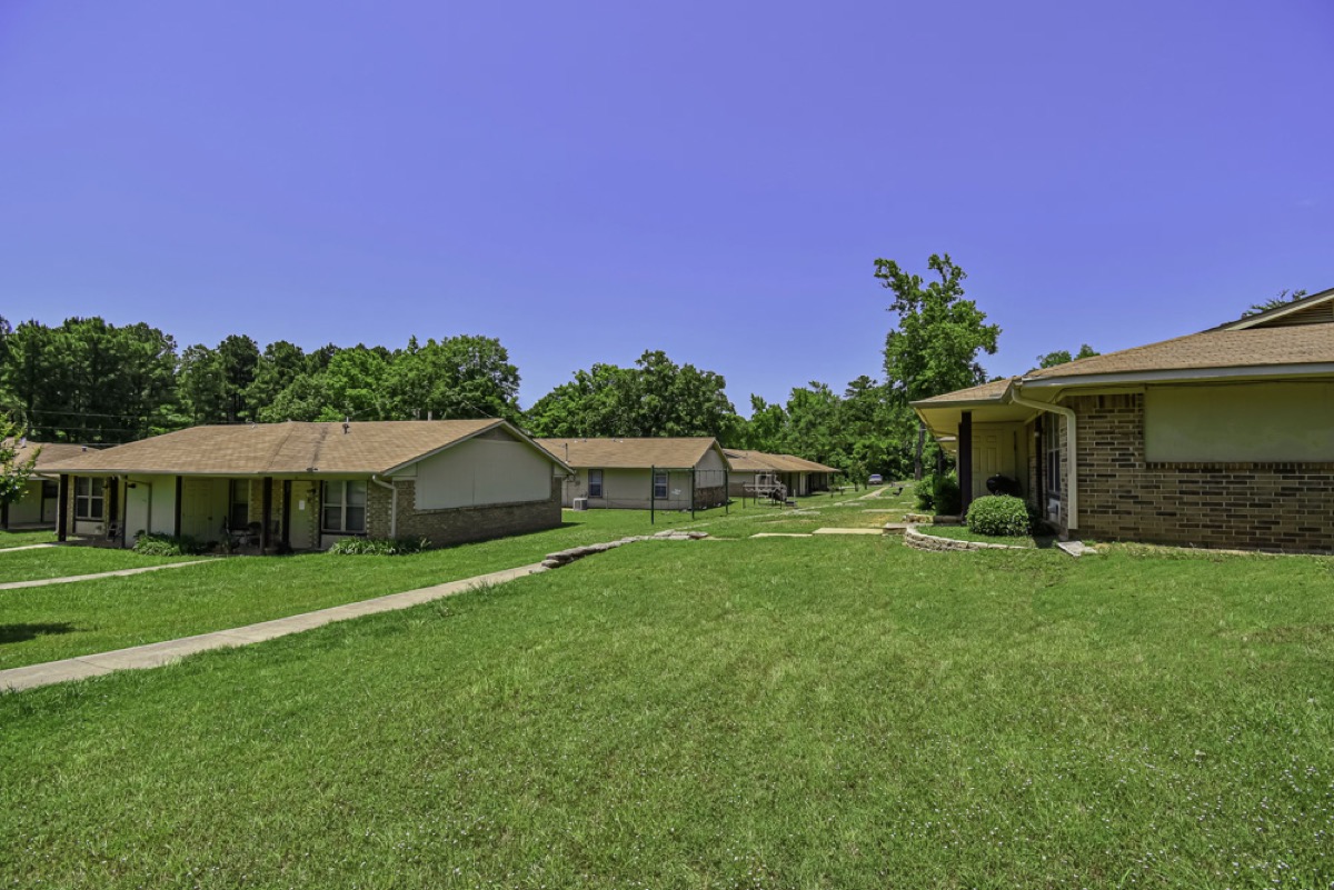 Country Square gallery photo 1