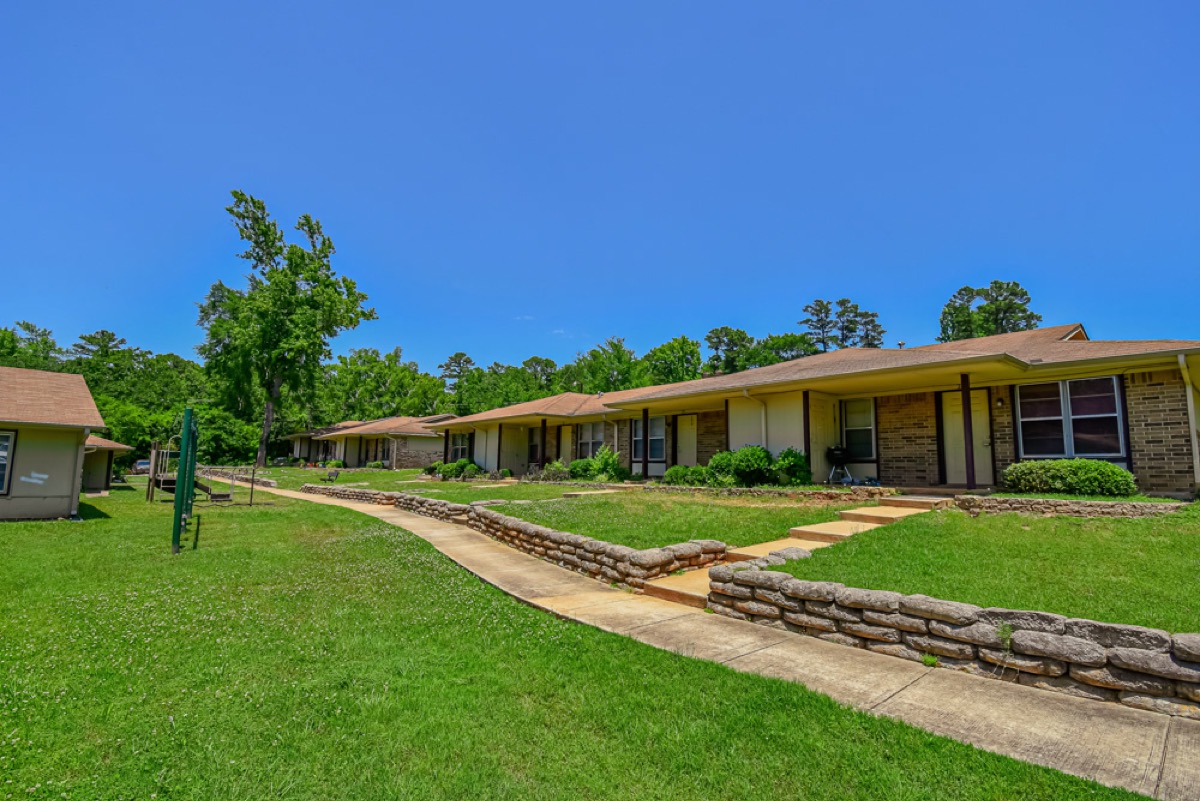 Country Square gallery photo 3