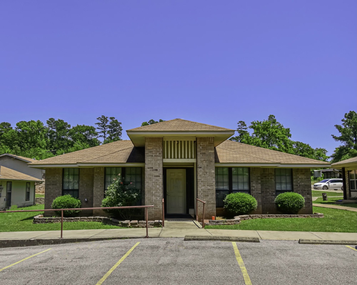 Country Square gallery photo 9