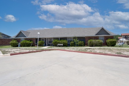 Fort Stockton Manor Apartments gallery photo 7