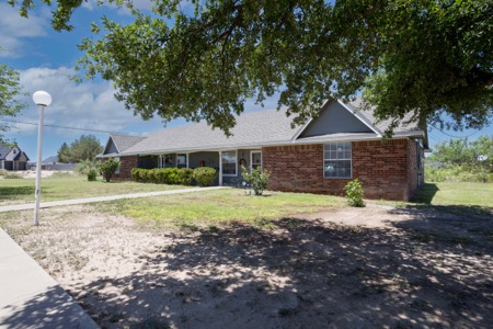 Fort Stockton Manor Apartments gallery photo 10