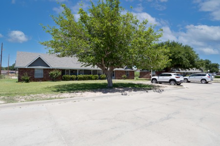 Fort Stockton Manor Apartments gallery photo 11