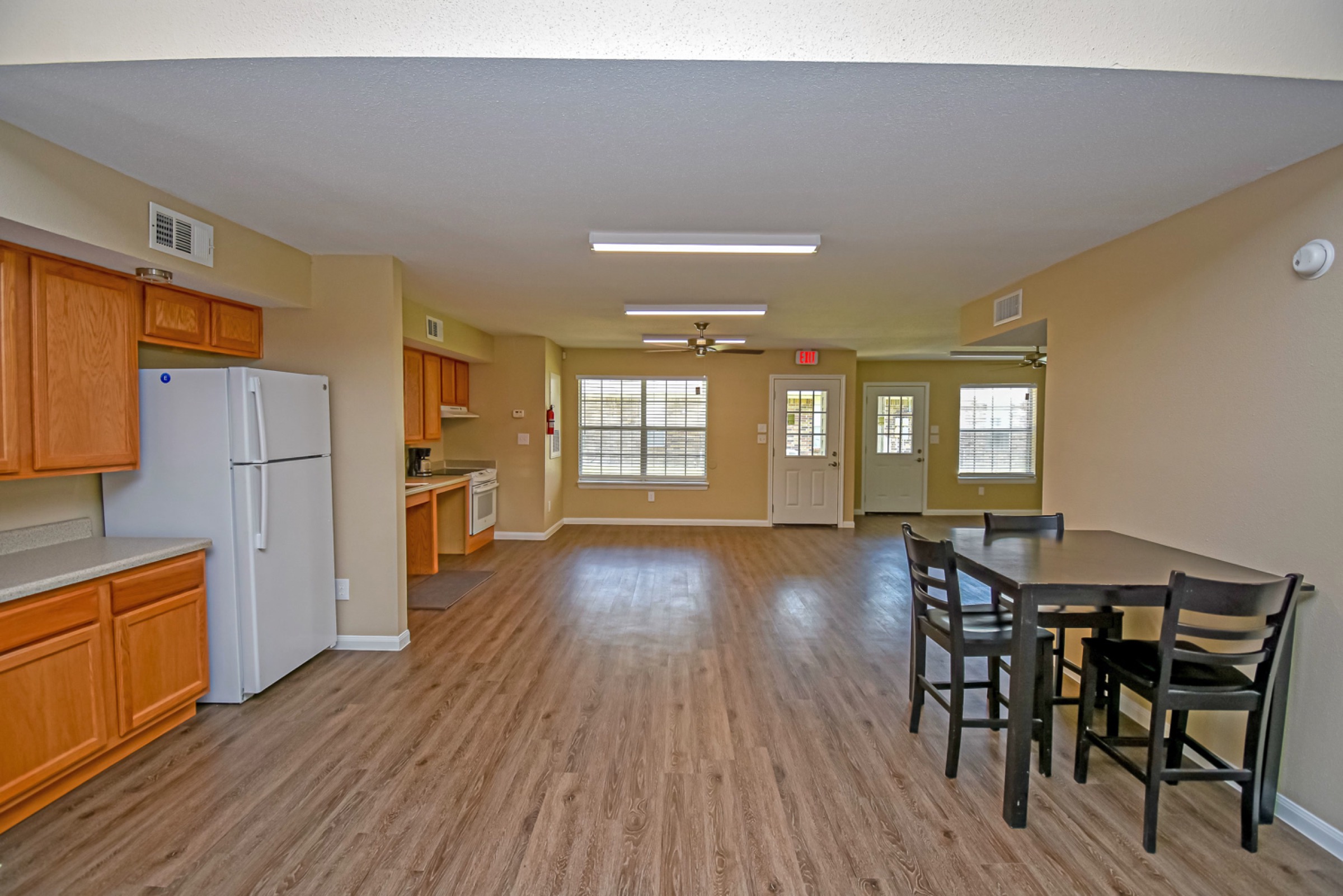 Golden Manor community features