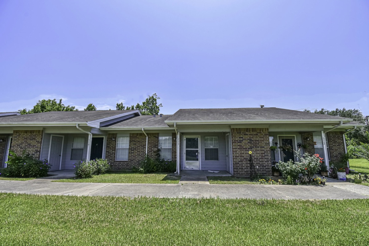 Golden Manor gallery photo 11