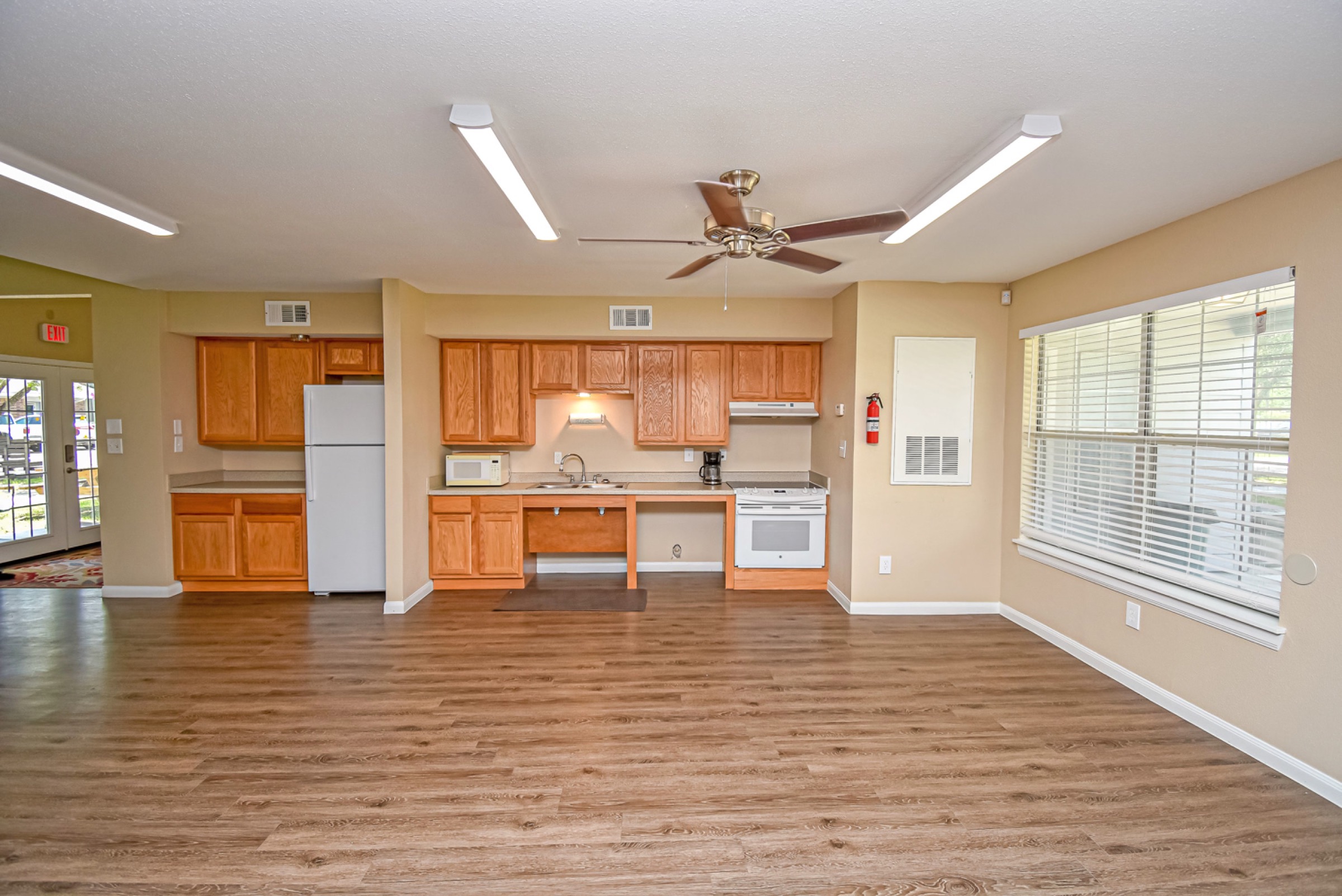 Golden Manor resident services