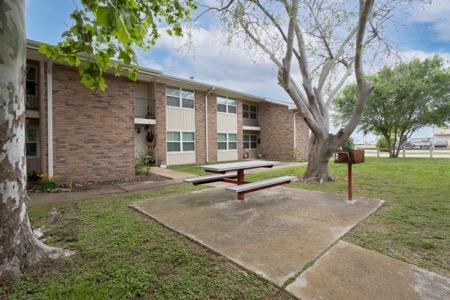 Henderson Place gallery photo 2