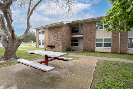 Henderson Place gallery photo 3