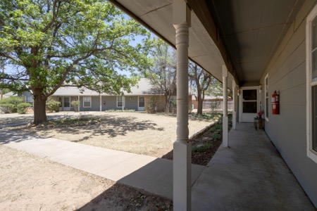 Idalou Manor Apartments gallery photo 1