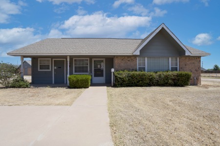 Idalou Manor Apartments gallery photo 8