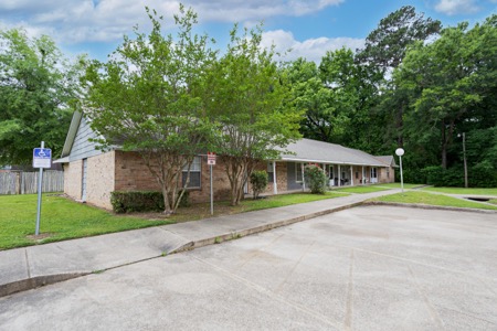 Jefferson Manor Apartments gallery photo 8