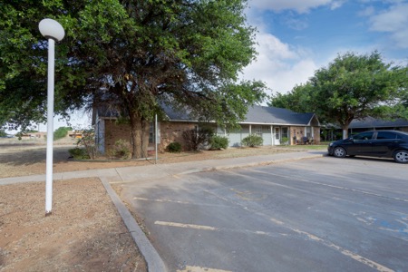 Littlefield Manor Apartments gallery photo 2