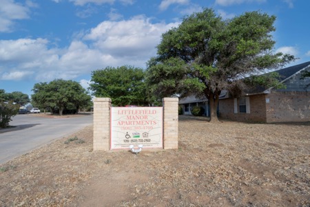 Littlefield Manor Apartments gallery photo 4