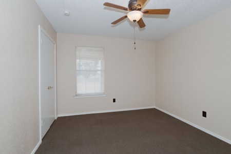 Littlefield Manor Apartments gallery photo 16