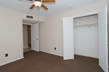 Littlefield Manor Apartments gallery photo 18