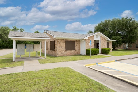Navasota Landing gallery photo 7