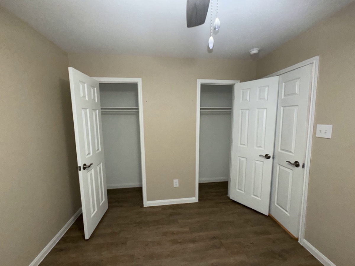 Oak Bend gallery photo 17