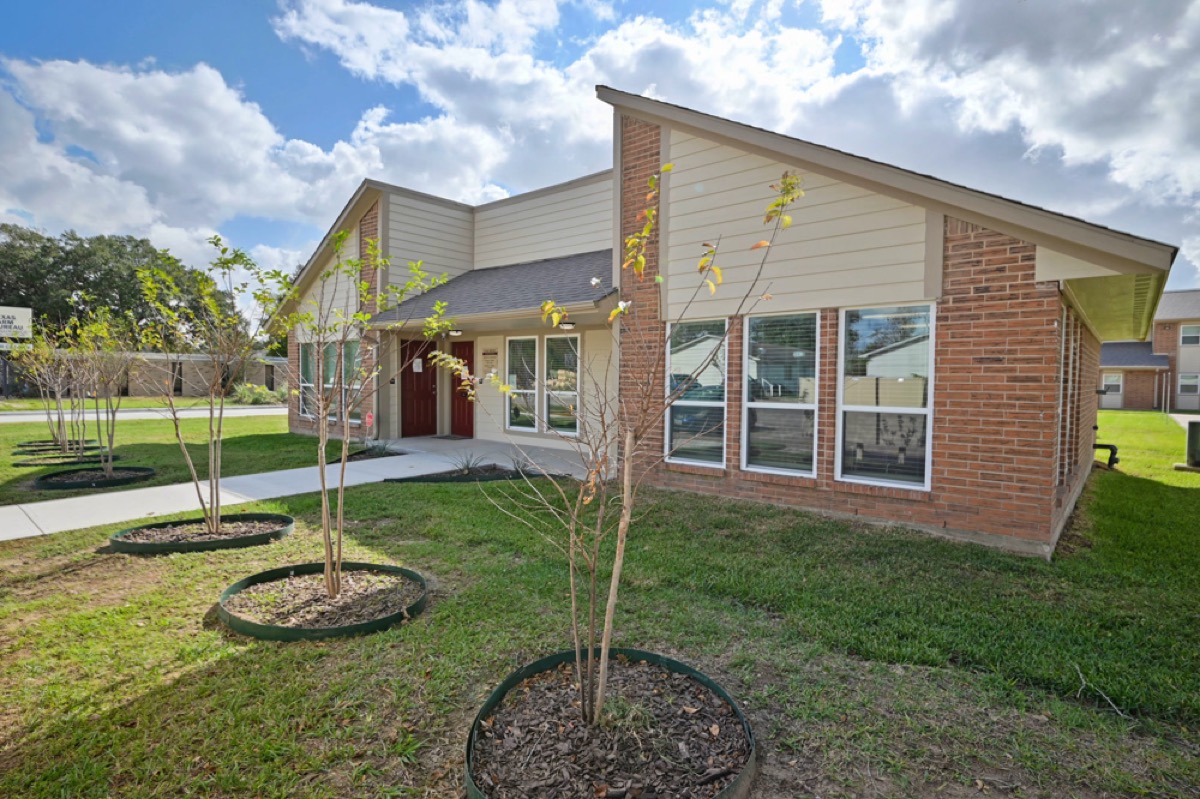 Oak Bend gallery photo 52