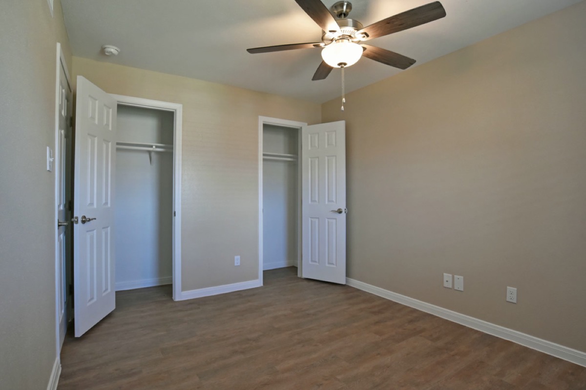 Oak Bend gallery photo 57