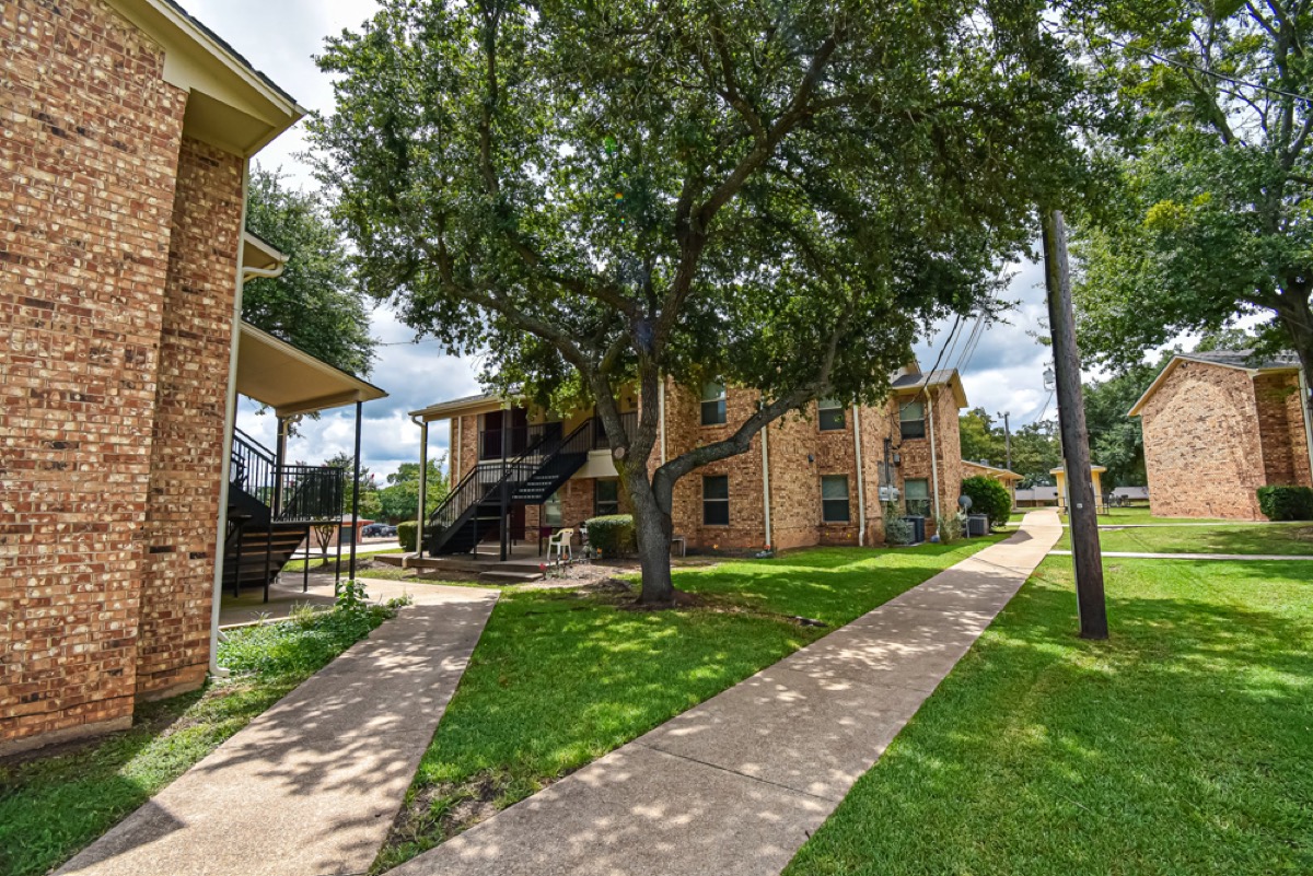 The Oaks of Fairview gallery photo 8