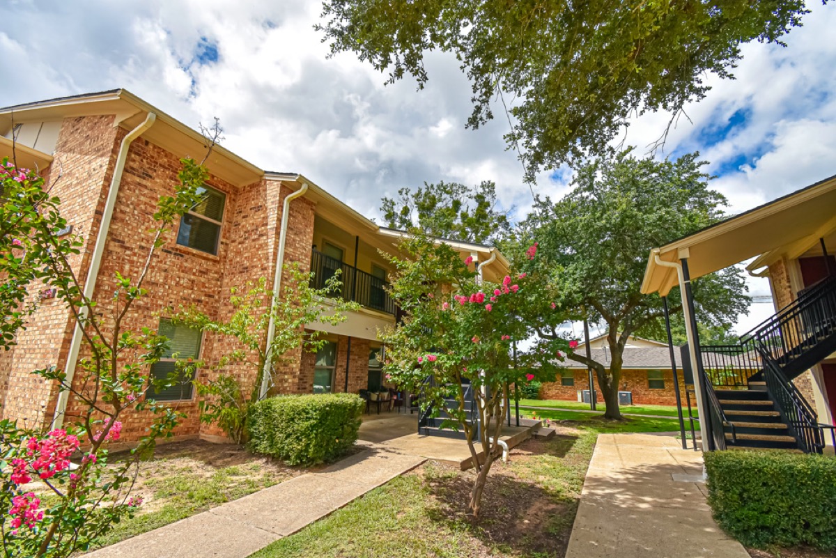 The Oaks of Fairview gallery photo 12