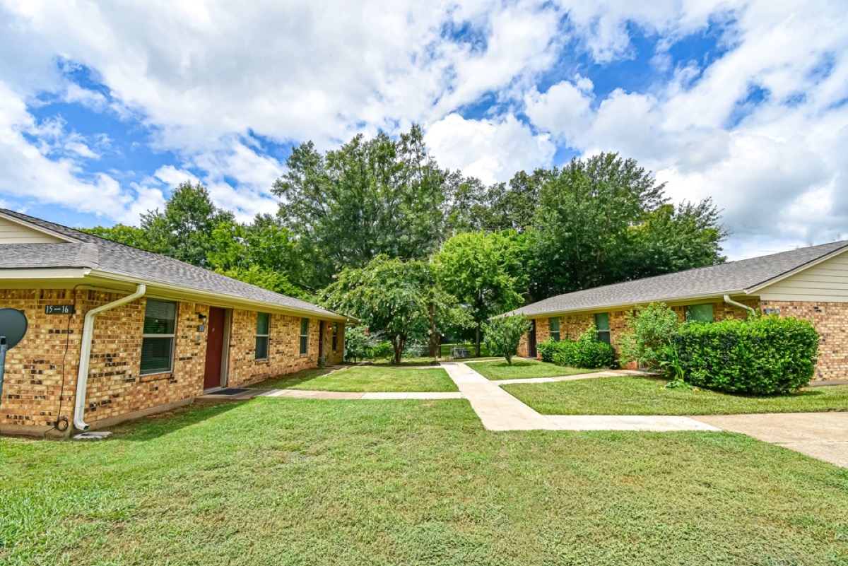 The Oaks of Fairview gallery photo 27