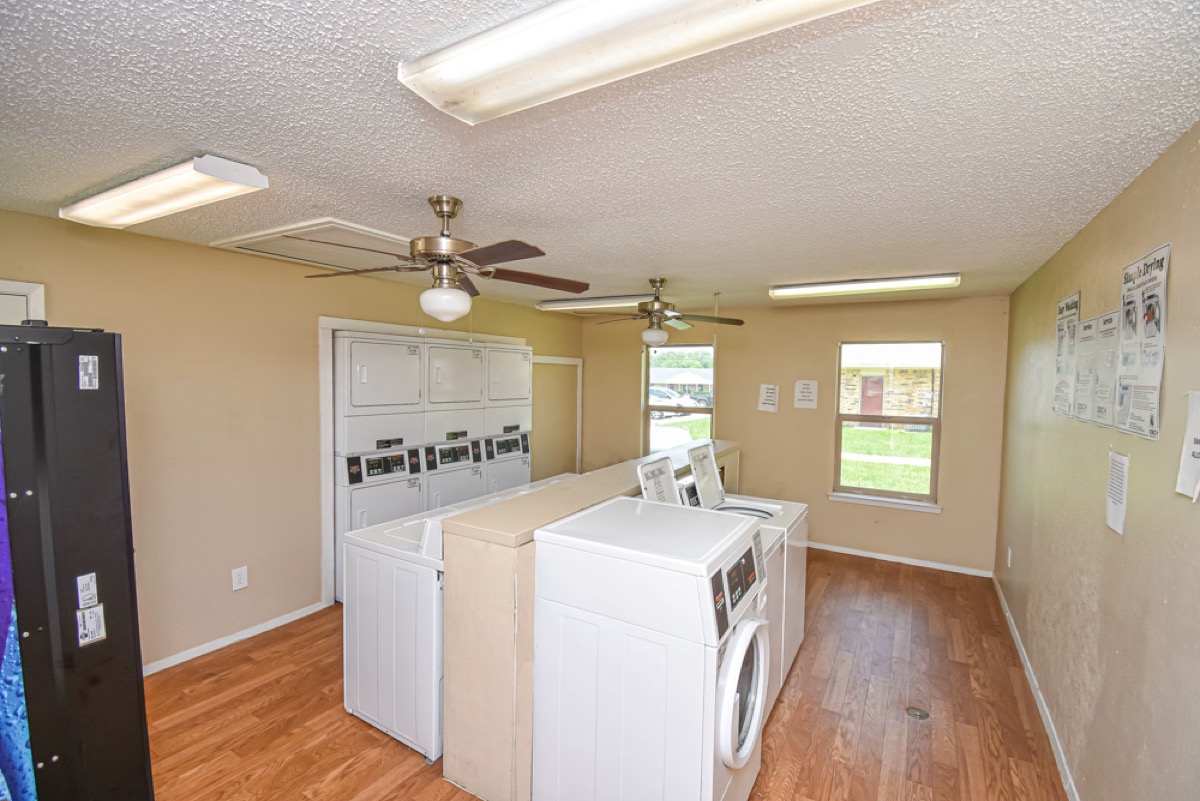 The Oaks of Westview gallery photo 21