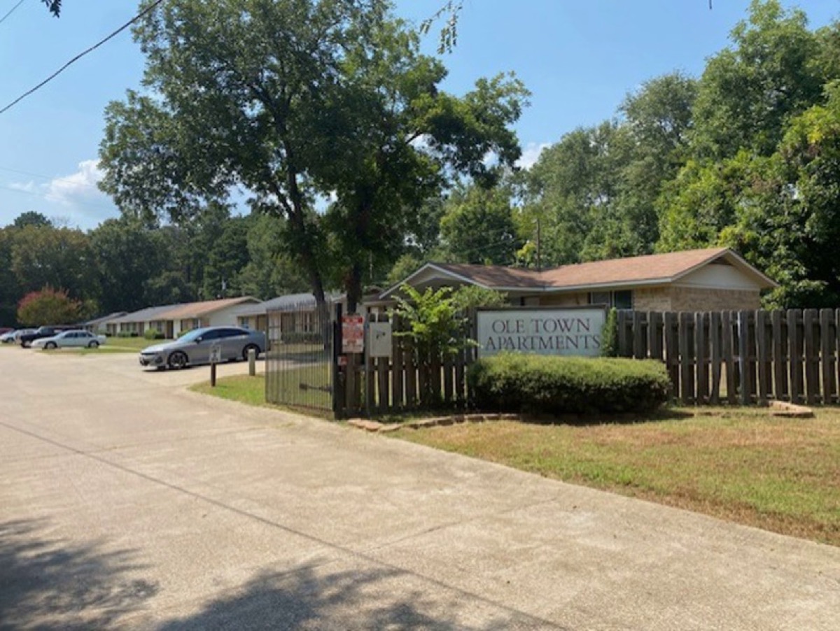 Ole Town gallery photo 9