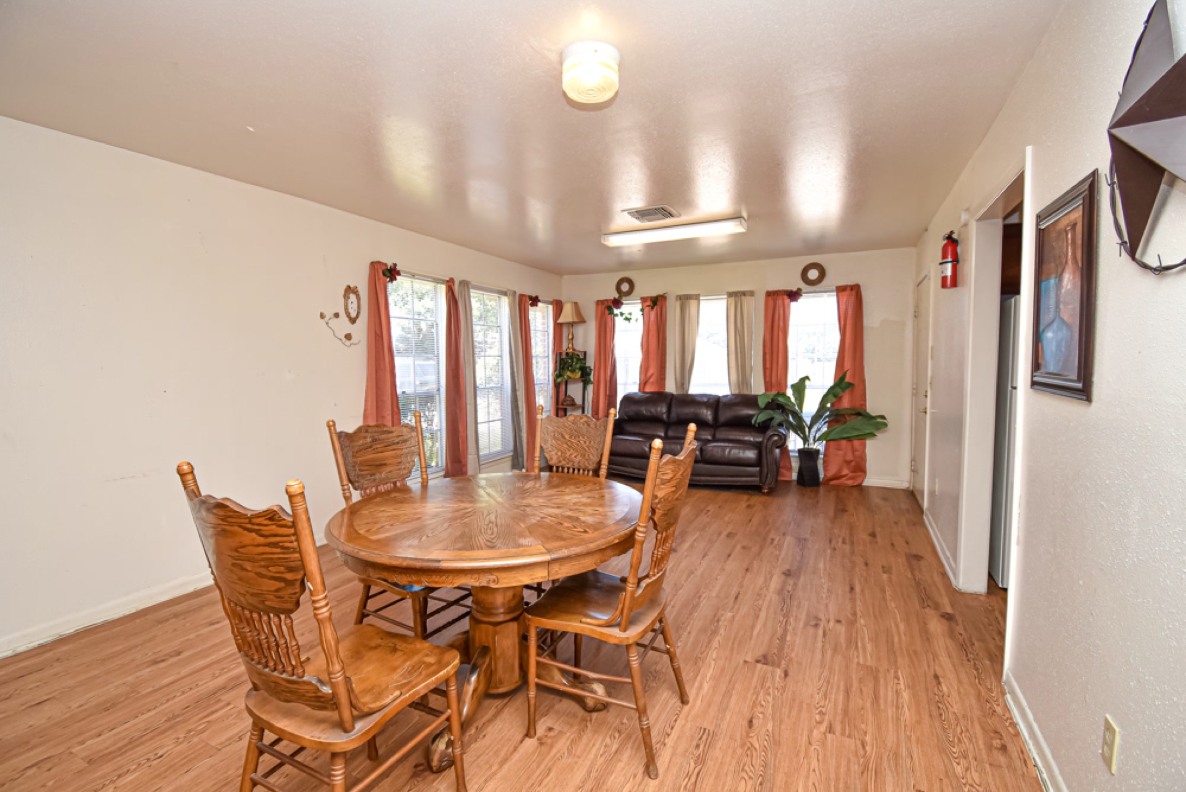 Pine Meadows community features