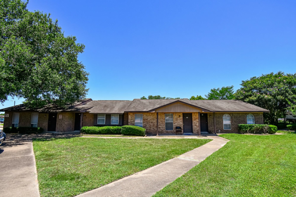 Pine Meadows gallery photo 10