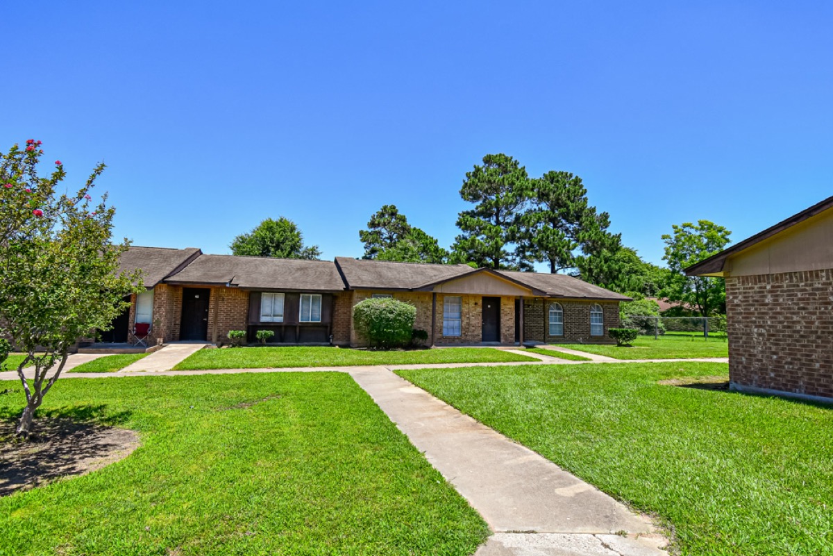 Pine Meadows gallery photo 13