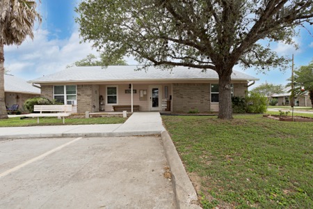Refugio Elderly Housing gallery photo 1