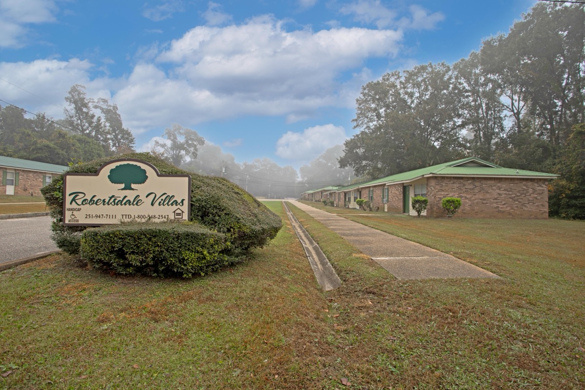 Robertsdale Villas gallery photo 1