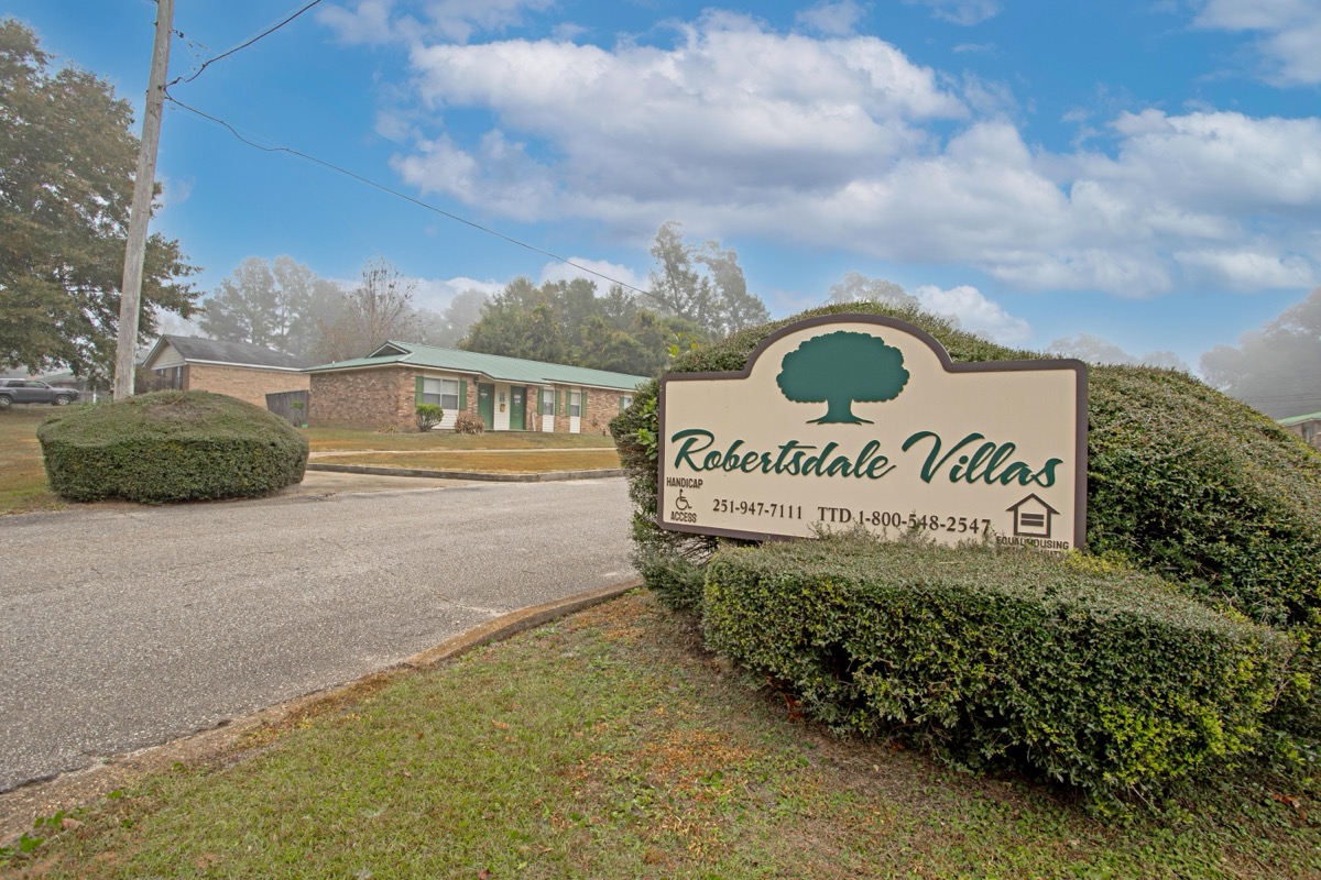 Robertsdale Villas gallery photo 2