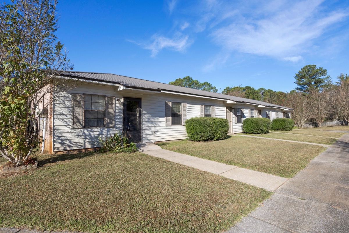 Rockwood Apartments gallery photo 3
