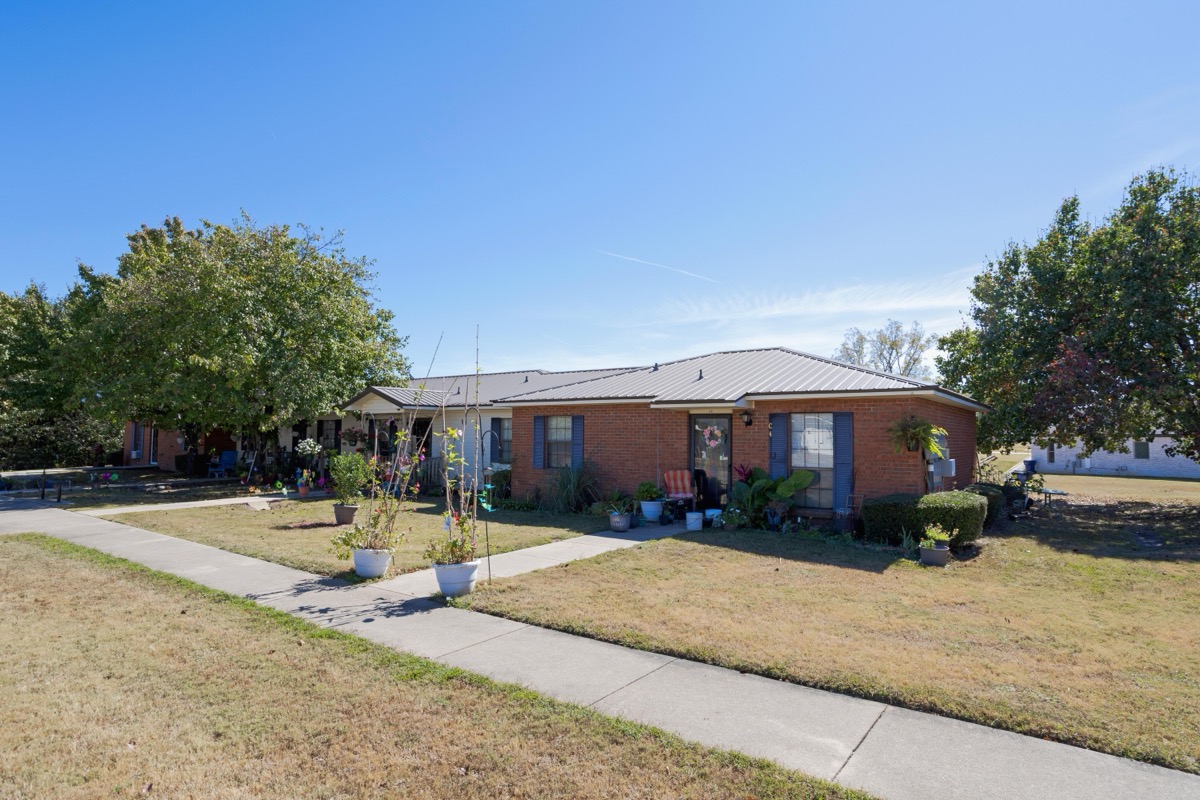 Rosewood Apartments gallery photo 4