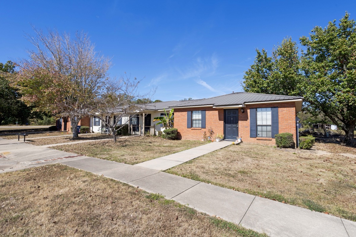 Rosewood Apartments gallery photo 8