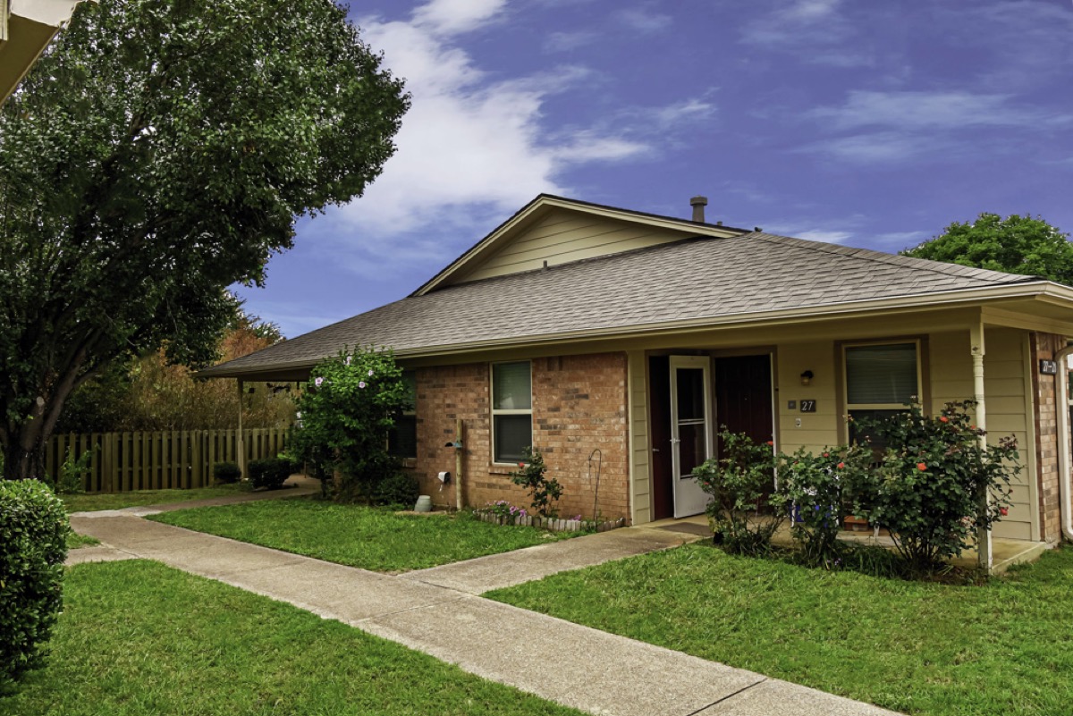 The Cottages at Main gallery photo 5