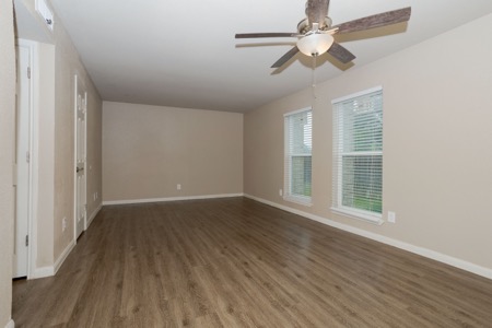 The Oaks of West Columbia gallery photo 12