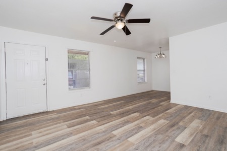 Willis Rental gallery photo 8
