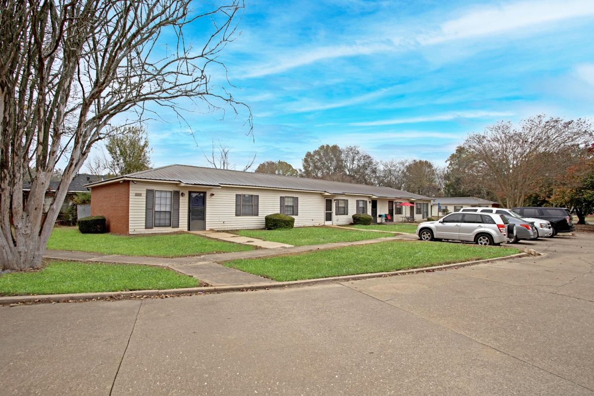 Woodbend gallery photo 6