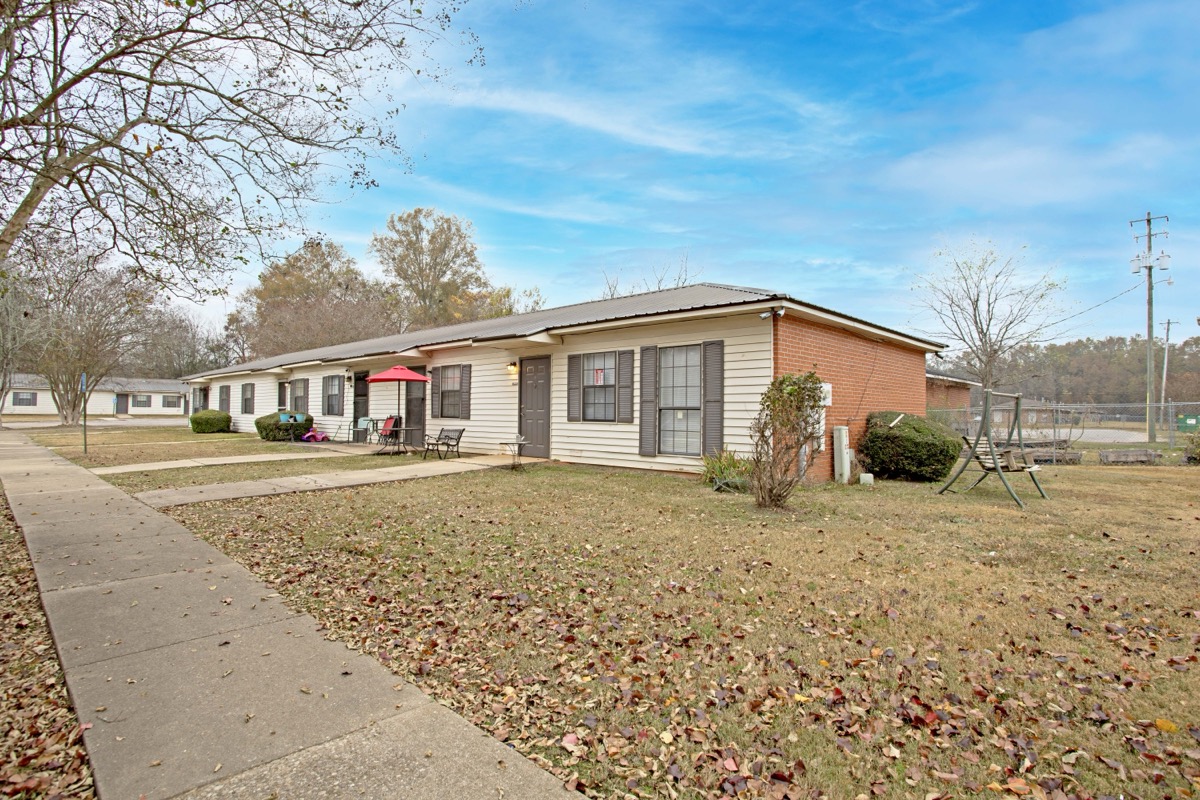 Woodbend gallery photo 8