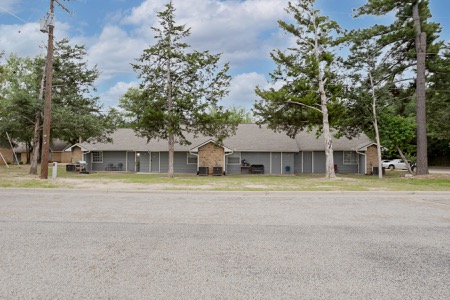 Woodland Apartments gallery photo 2