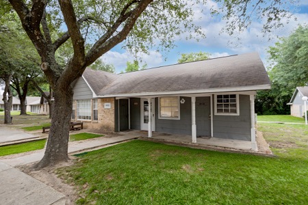 Woodland Apartments gallery photo 6